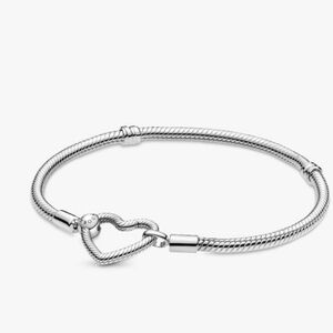 Authentic Pandora Moments Heart Closure Snake Chain Bracelet 7.5 IN